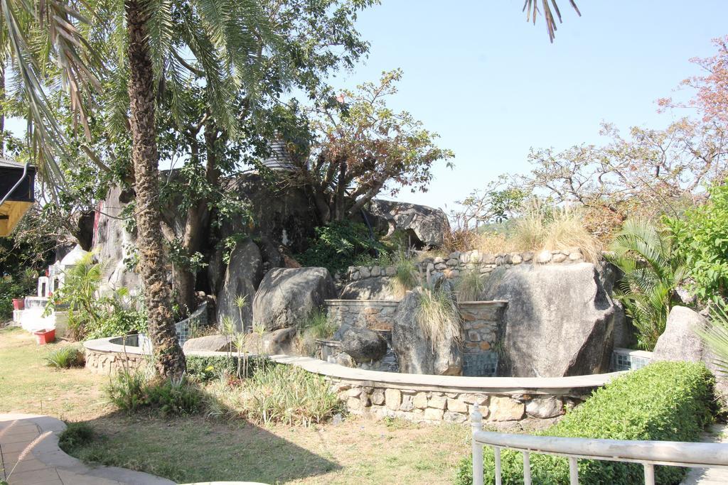 Richi Valley Mount Abu Hotel Eksteriør billede